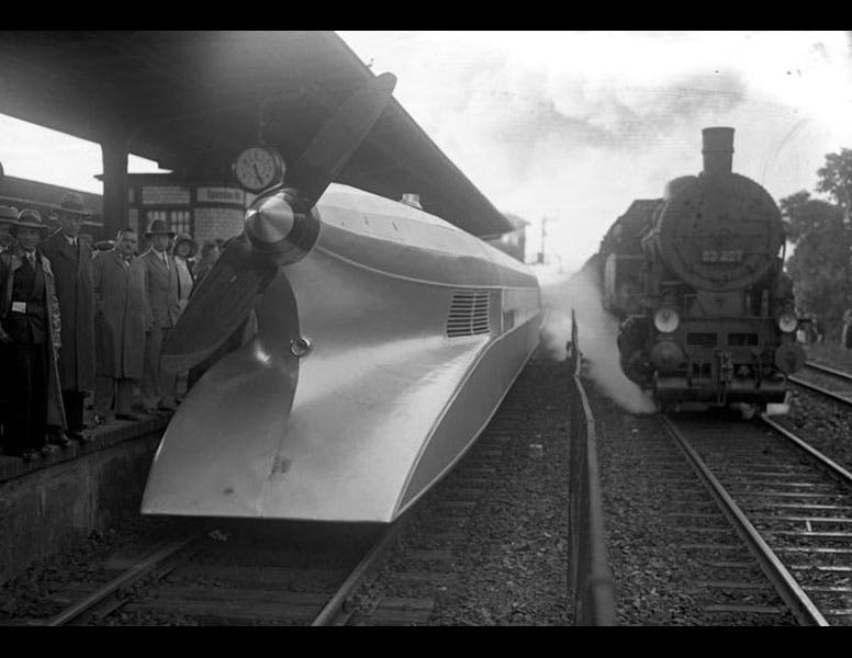 Bundesarchiv via Wikimedia Commons