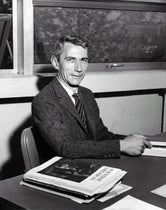 Portrait of Claude Shannon, photograph, ca. 1960, MIT Museum (computerhistory.org)