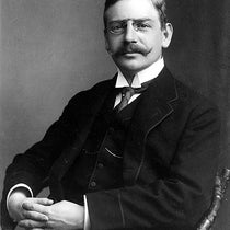Portrait of a younger Otto Loewi, photograph, undated (Wikimedia commons)