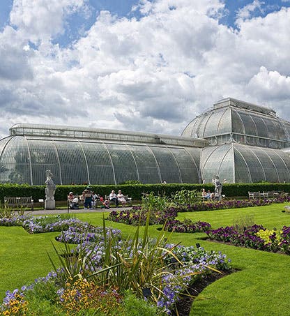 Palm House, Kew Gardens, London, designed by Decimus Burton and Richard Turner, recent photograph (Wikimedia commons)
