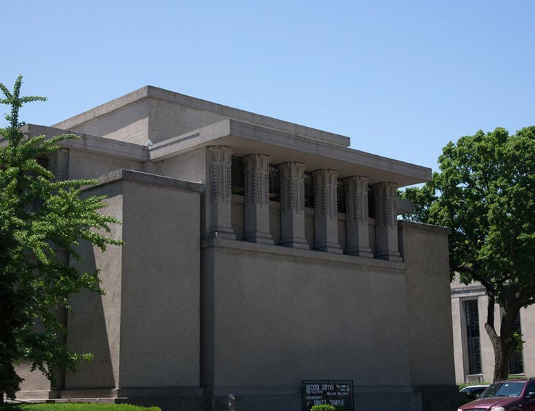 Unity Temple, Oak Park, Chicago, exterior façade (photo by author)