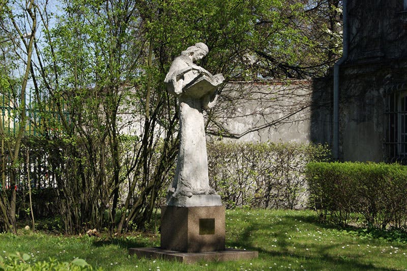 Statue of Miechowita on the campus of Krakow University’s medical school. (Wikimedia commons)