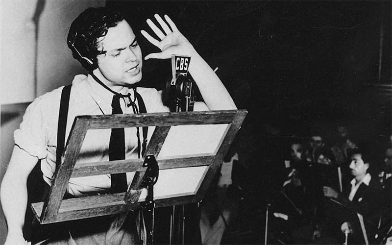 An animated Orson Welles during the broadcast of Oct. 30, 1938 (telegraph.co.uk)