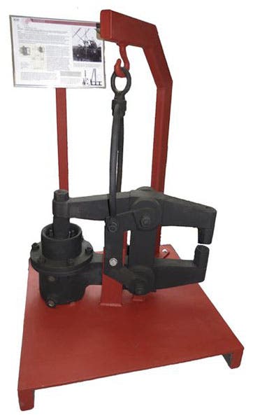 Hydraulic riveting machine built by William Arrol & Co and used on the Forth Bridge, ICE Museum – Scotland, Edinburgh (ice-museum-scotland.hw.ac.uk)