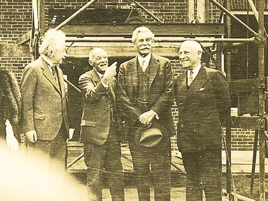 Einstein, Flexner (<i>second from left</i>) and two others, 1939 (Institute for Advanced Study)