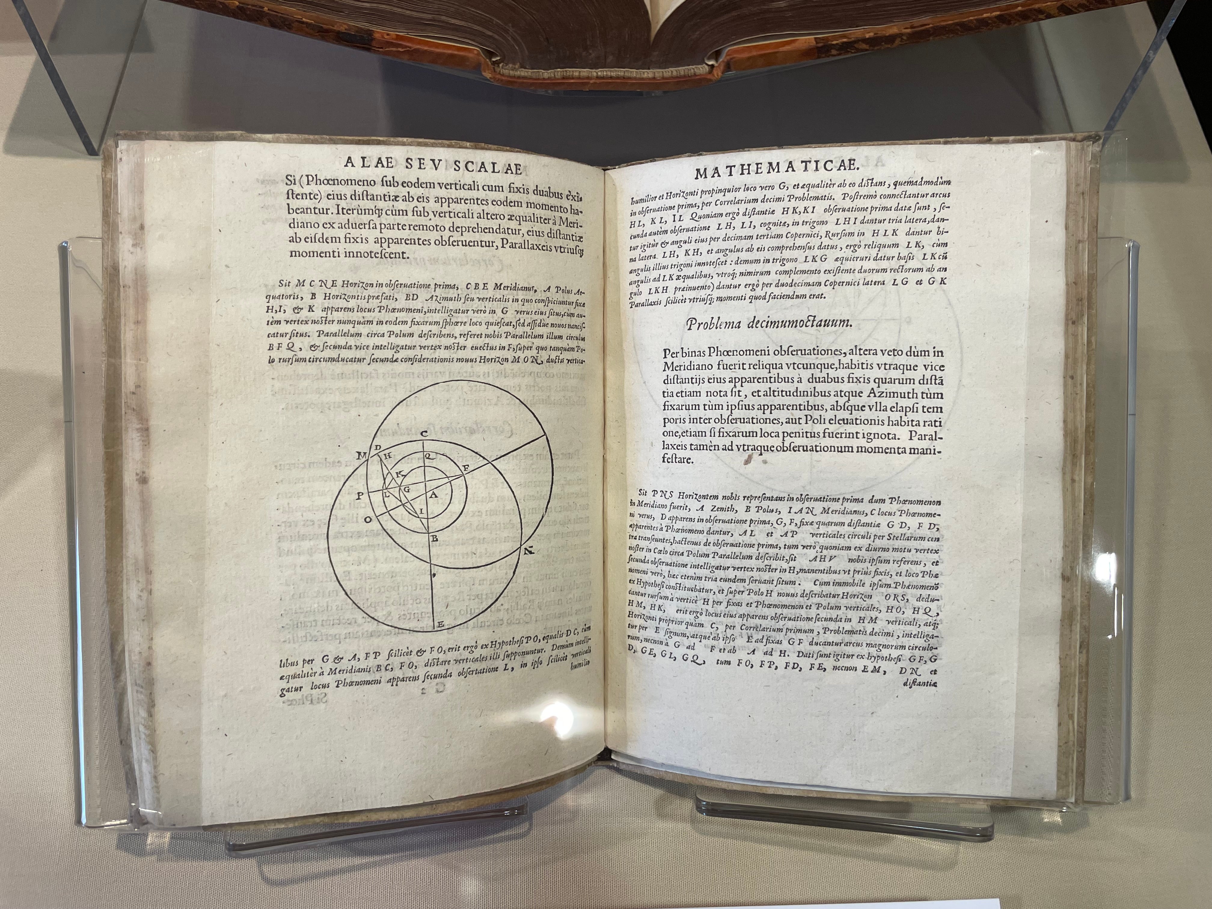 Photo of book by Thomas Digges, Alae seu scalae mathematicae…