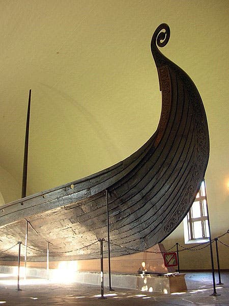 The prow of the Oseberg ship, with strakes and rivets visible (Wikimedia commons)