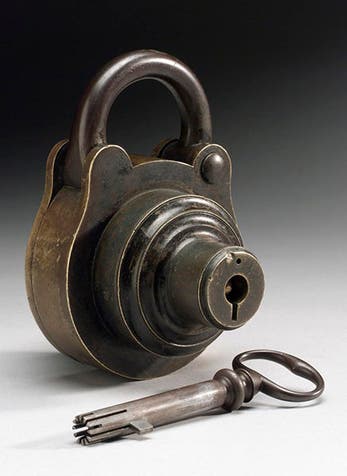 Bramah challenge lock of 1790, with notched key, modern photo, Science Museum, London (antiqueboxes.org)