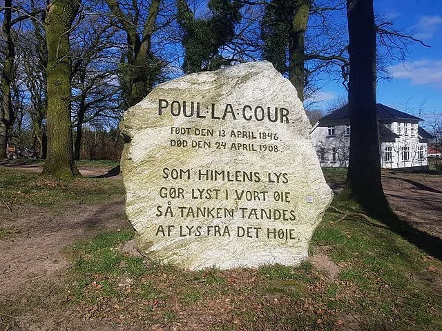 Gravestone of Poul La Cour, Skibelund Krat, south Jutland, Denmark (windpowerplus.com)