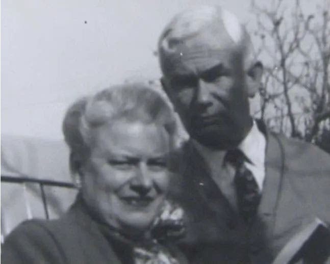 Portrait of Irving and Gertrude Morrow, photograph, undated (undiaunaarquitecta3.wordpress.com)