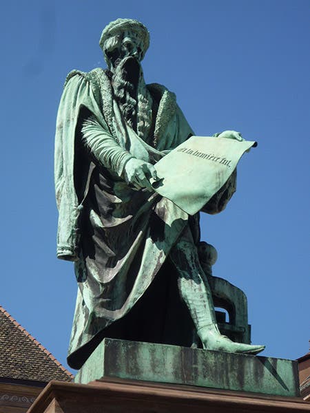 Statue of Johannes Gutenberg in Strasbourg, bronze sculpture by David d’Angers, 1840 (Wikimedia commons)