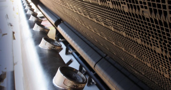 Close up Hydrolox screen and spray bar