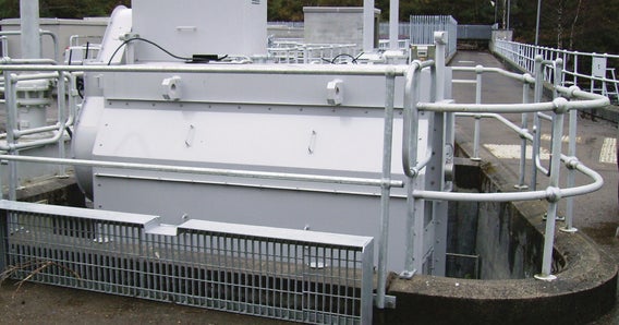 Top part of Hydrolox traveling screen surrounded by walkway