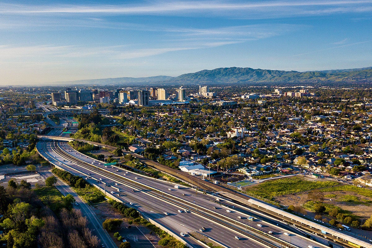 Office_1200x800_Silicon-Valley.jpg