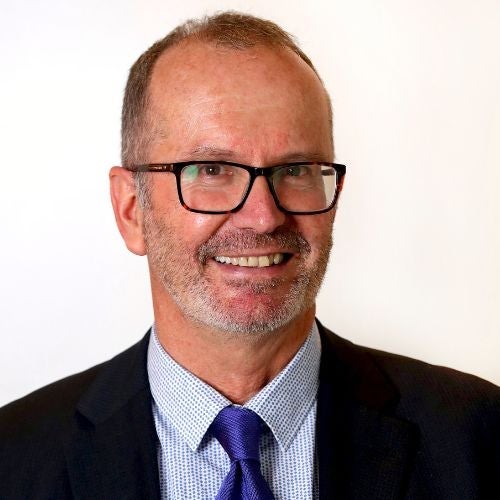 Dr Matthew Andrews Bio