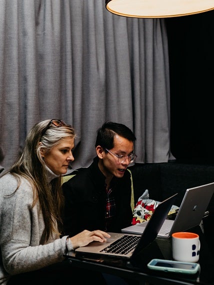 Sarah and Thai meeting