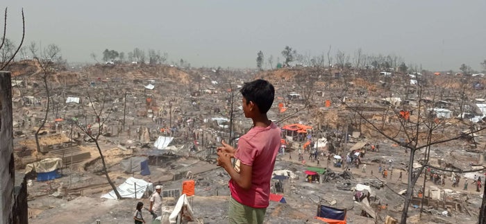 Tulipalo pakolaisleirillä Bangladeshissa