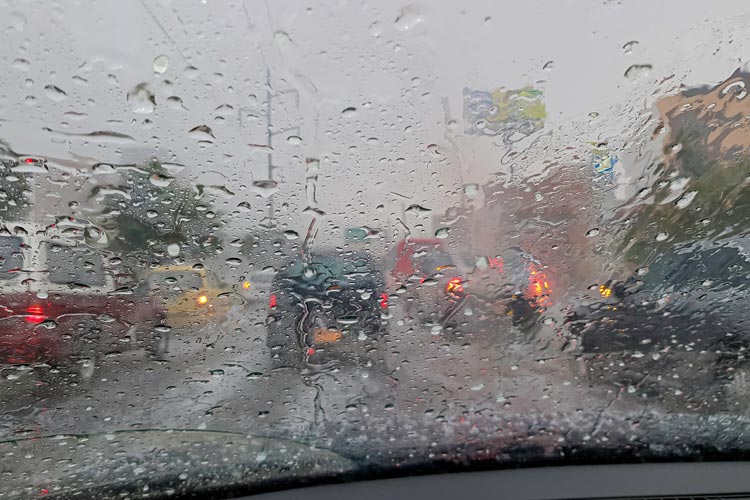 A Heavy Hailstorm Brings Traffic To Almost A Standstill In The Andean Capital City. If Hail Causes a Car Accident, Who's Responsible?