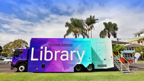 Mobile Library (Mobi 1) off the road