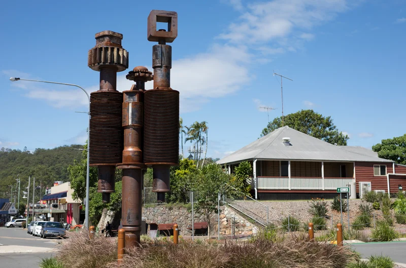 Mill Tribe by Michael Foley | Location: roundabout Mill St & Mill Lane, Nambour