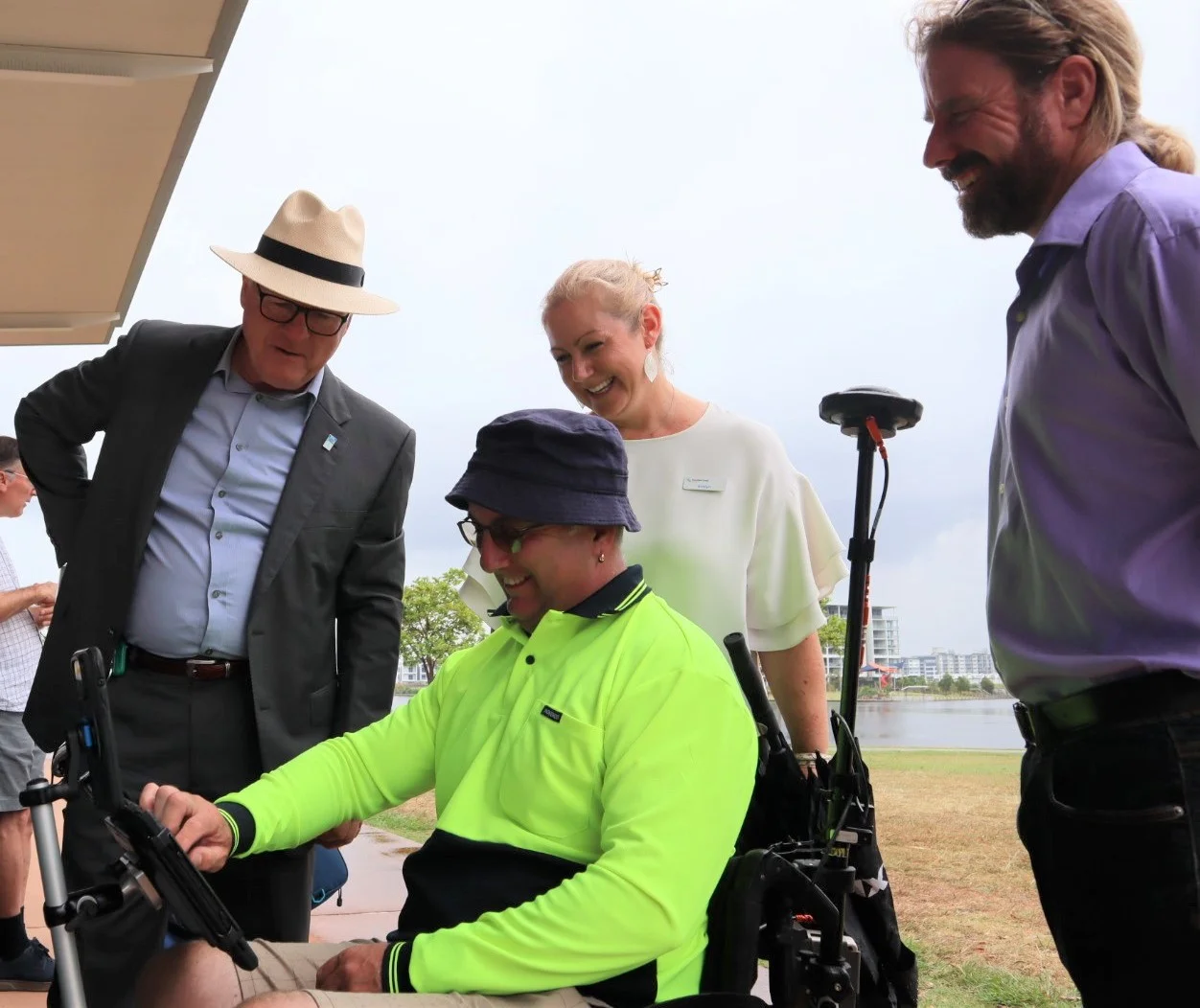 Mayor Mark Jamieson inspecting the innovative mapping equipment with project officer Evelyn Murphy and Pilot Jason Jones.