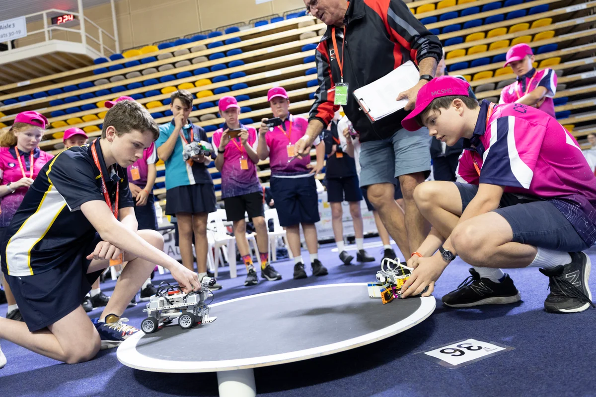 What does a RoboRAVE look like?