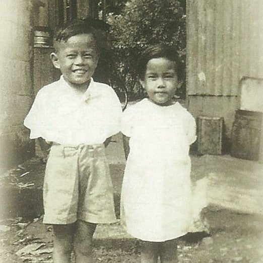 King Fong and his sister in Fiji (1946)