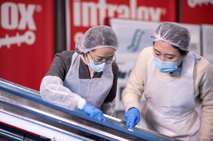 team using dry cleaning method