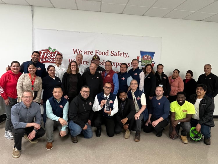 The Fresh Express Streamwood team celebrates receiving the 2024 CFS Gold Star Award, presented in June 2025.