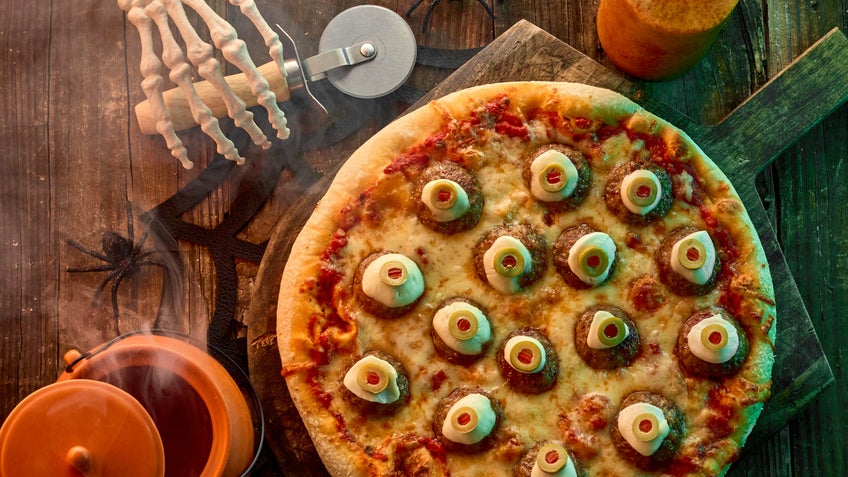 Spooky Eyeball Pizza