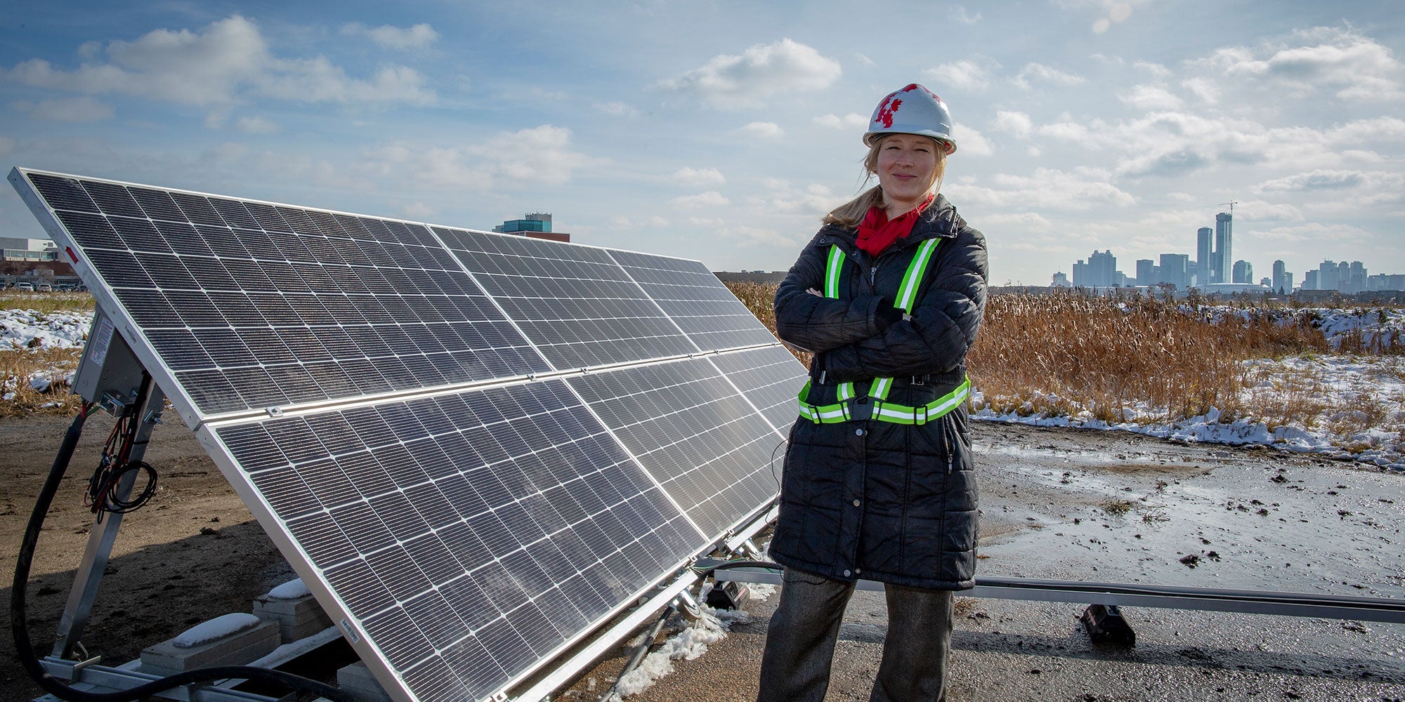 solar-in-a-box_-seacan-project-makes-solar-energy-portable-for-remote-industrial-sites-aHR0cHM6.jpg