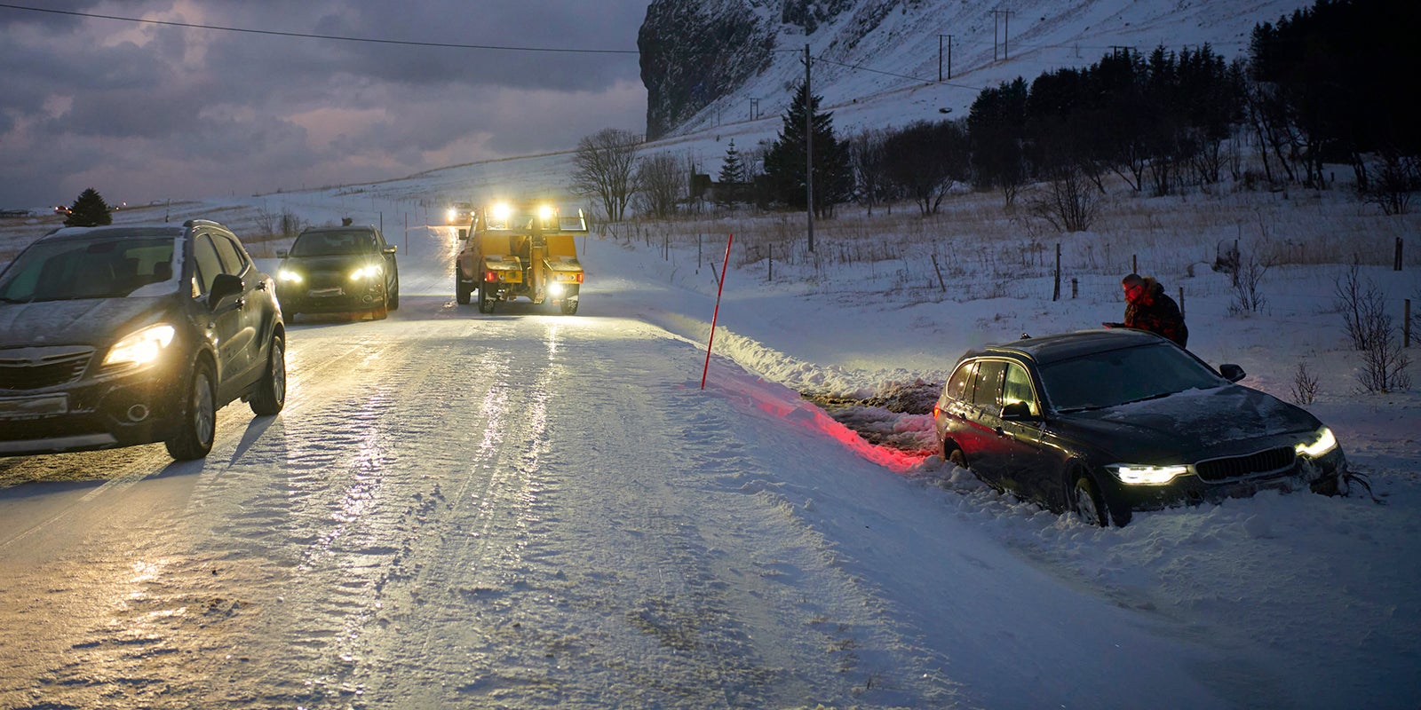 be-prepared-for-a-roadside-emergency-aHR0cHM6.jpg