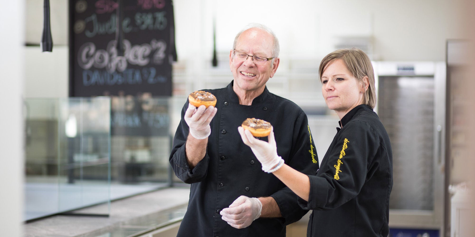 father-daughter-team-arrive-on-edmonton_s-fancy-doughnut-scene-aHR0cHM6.jpg