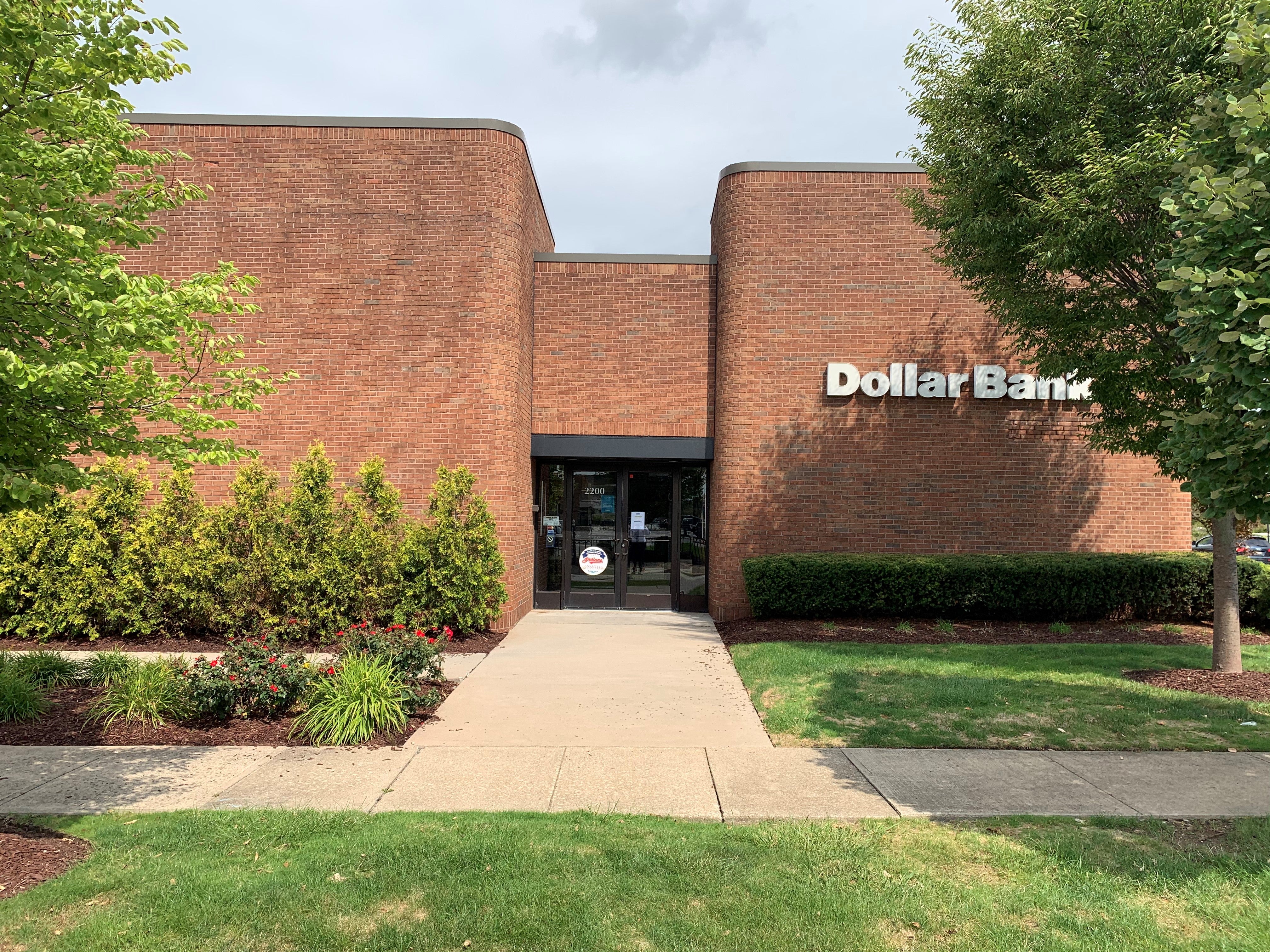 Dollar Bank University Heights Office