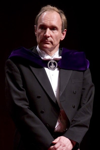 Uitreiking van het eredoctoraat van de Vrije Universiteit Amsterdam aan Timothy Berners Lee in 2009. 