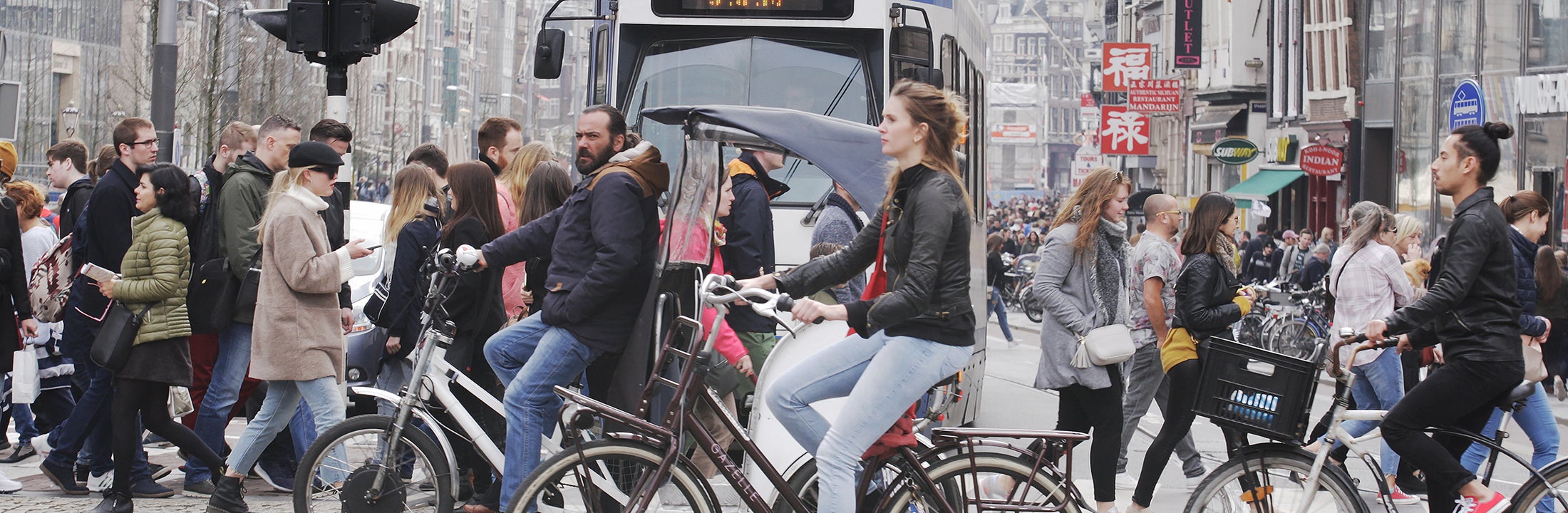 Groep mensen in Amsterdam