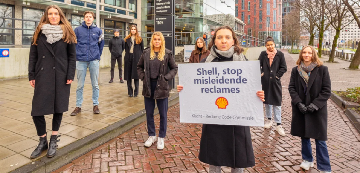 Rechtenstudenten dienen klacht in tegen Shell