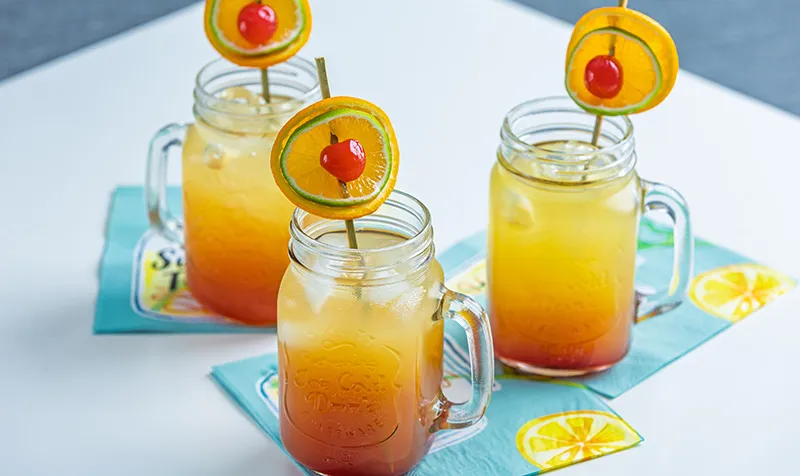 Orangen Pfirsich Mocktail