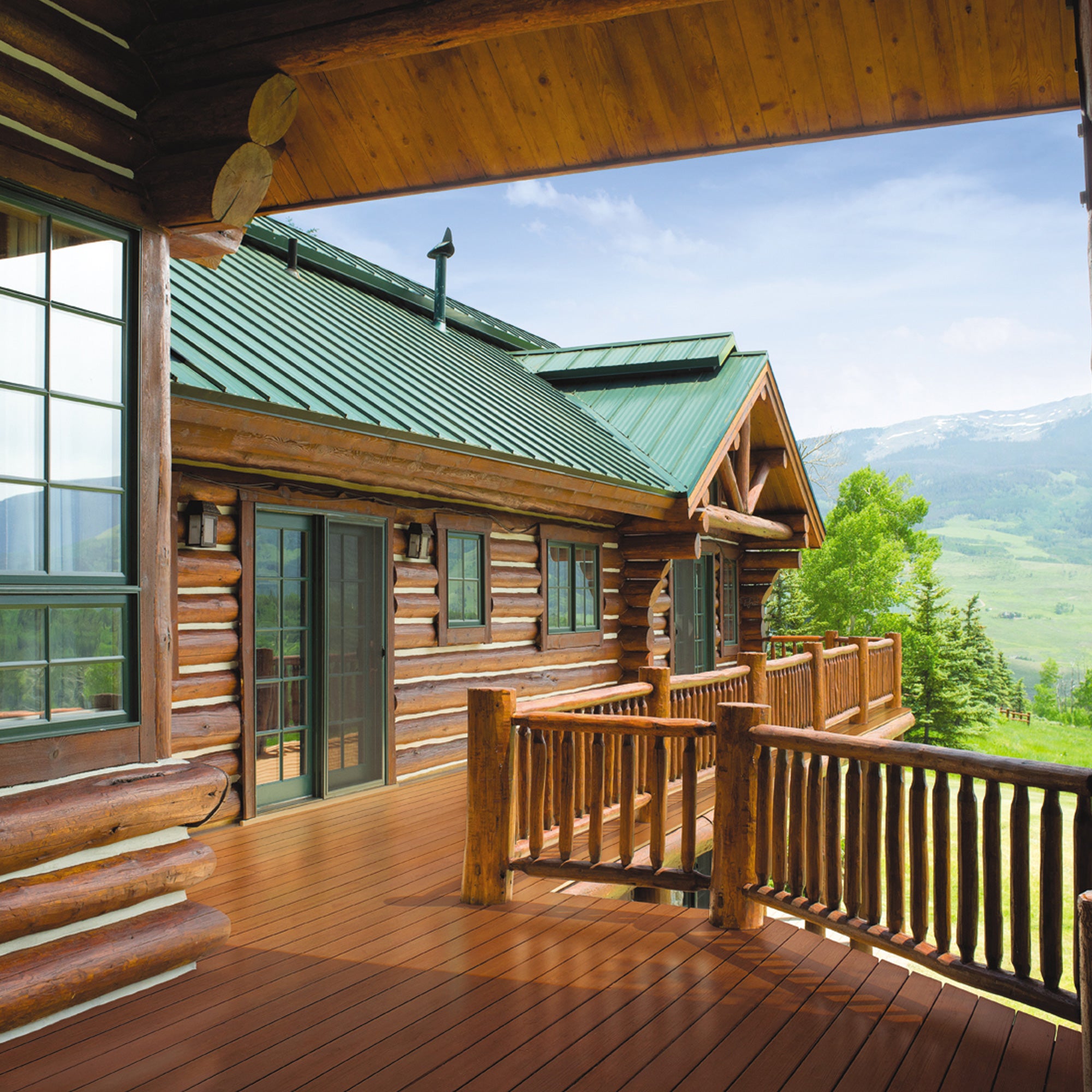 Toque de belleza con el acabado para terrazas de madera PROLUXE<sup>®</sup> Premium