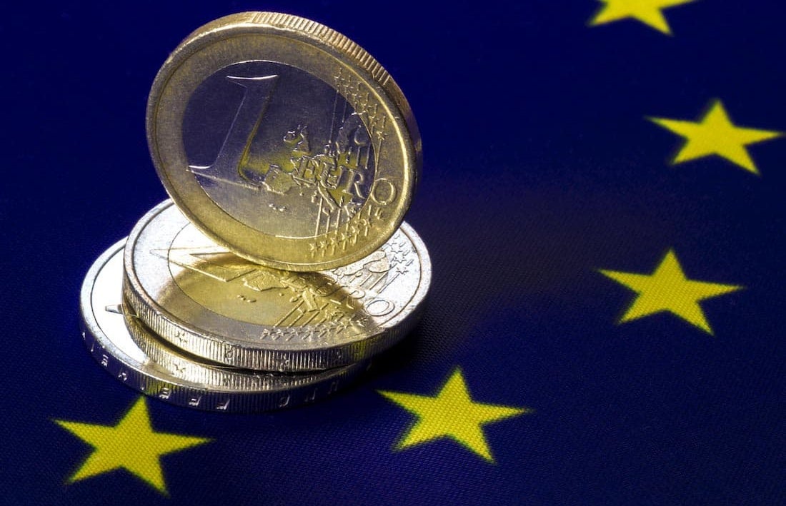 Hamletovská otázka: euro ano, nebo ne?