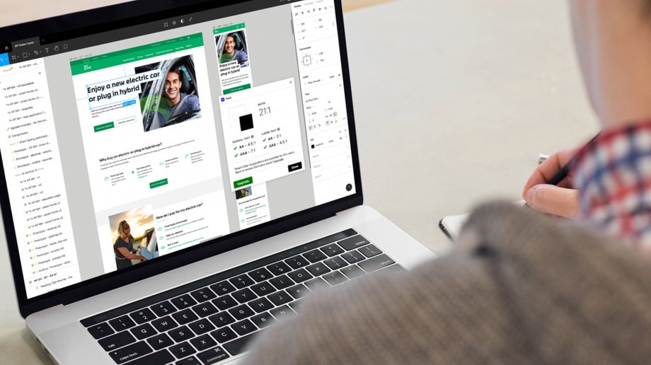 A designer is working on the An Post webpage and checking colour contrast using the Stark plugin. 