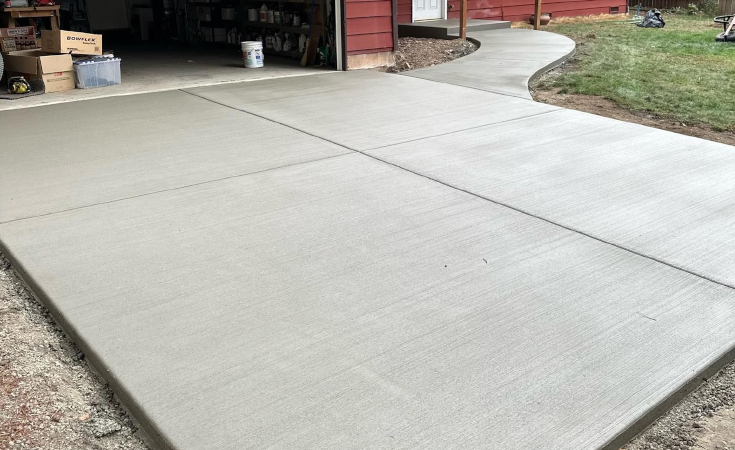 Concrete driveway and walkway in Redmond