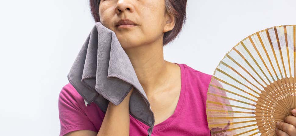 Menopause expert Maryon Stewart shares some tips on dealing with hot flashes, a common menopause symptom.
