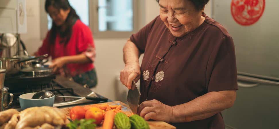 Good nutrition is an integral part of a diabetes management plan for older adults. Learn what foods to include in your dietâ€”and which ones to avoid. 